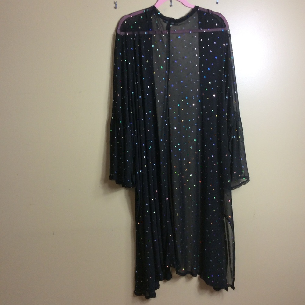 Torrid 5/6 Black Mesh & Iridescent Star Bell Sleeve Longline Kimono - Picture 10 of 10